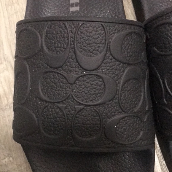 Coach Signature Slide - Picture 10 of 16